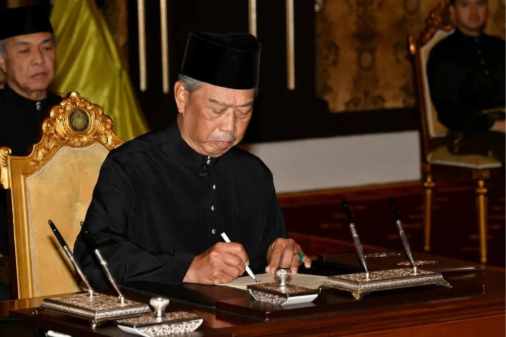 【政權爭奪戰】慕尤丁宣誓就任馬來西亞首相　馬哈迪擬發動國會不信任投票
