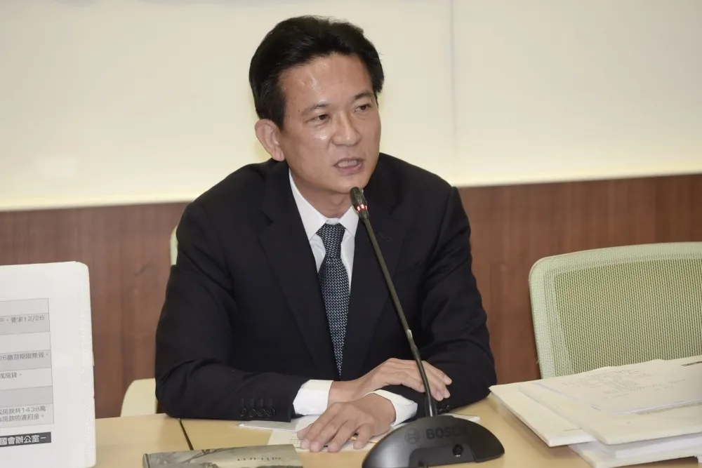 提案修法提高「黃安們」保費　林俊憲：最高約8500元