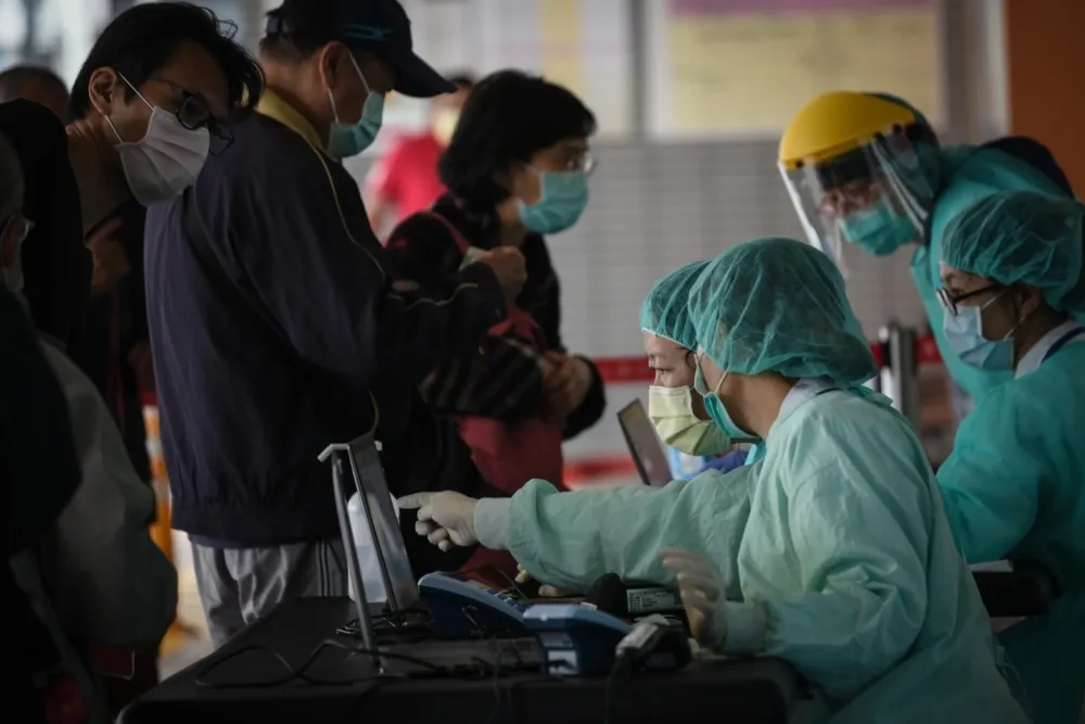 北市聯醫傳50名醫護集體請辭　黃珊珊:負壓病房沒人離職，是正常離職潮