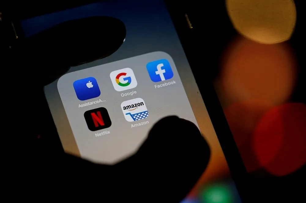 疫情假訊息流竄　 NCC：將邀臉書、LINE一同討論遏止