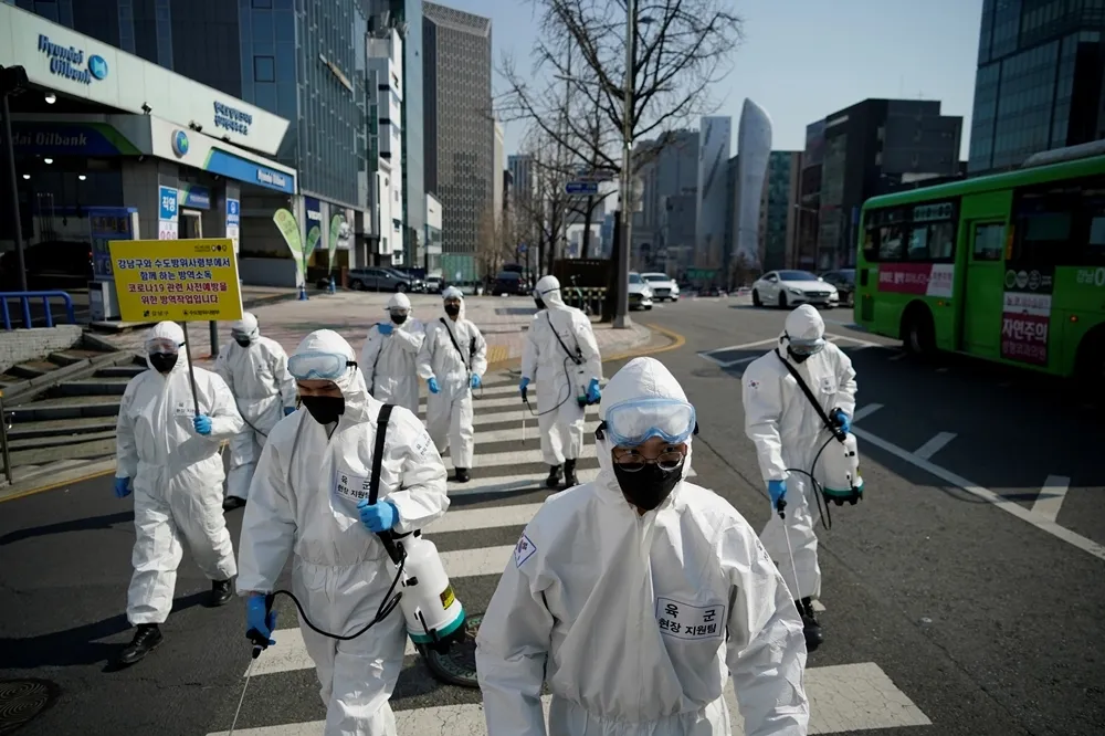 【武漢肺炎】跟流感無法類比！醫學專家：傳播效率較低但死亡率較高