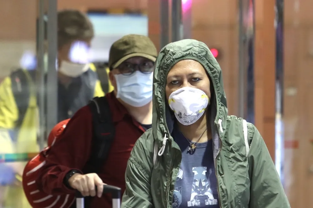 點出台灣3個月內防疫2大挑戰　蘇益仁：中國台商返鄉 + 歐洲帶原者入境