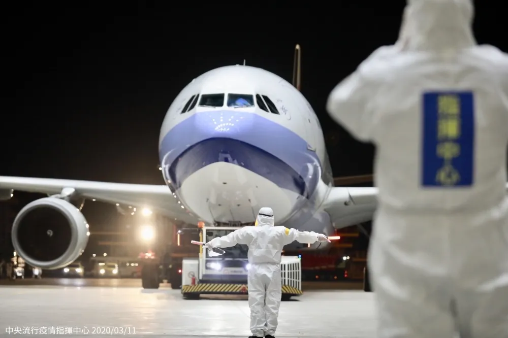 【武漢專機回台】中方臨時塞30人上機「遭我方拒絕」　陳時中：不做冒險事情
