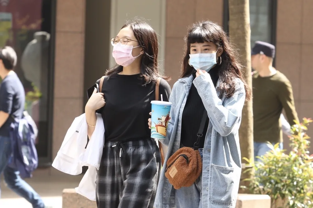 「口罩實名制2.0」將上路　 網購加收7元運費合理性掀唇戰