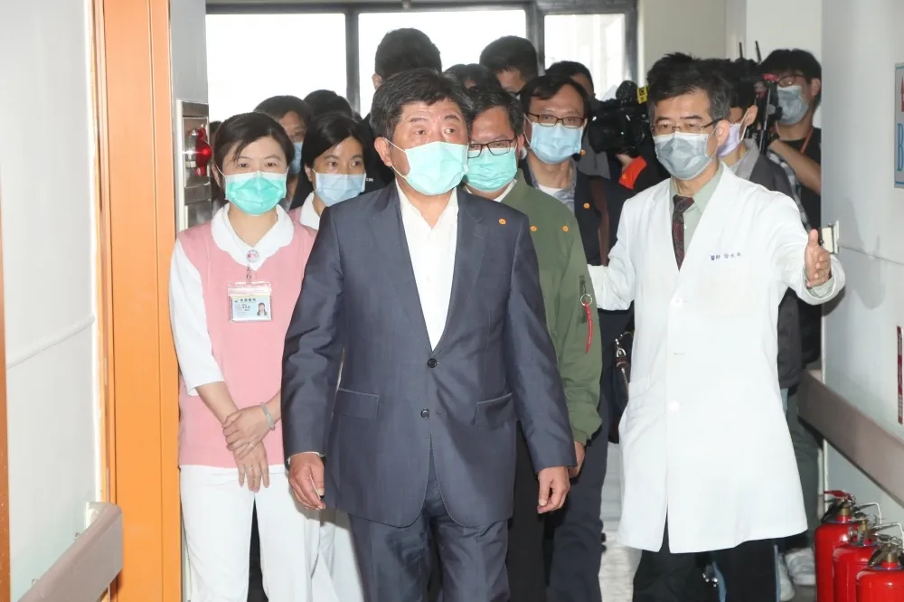 【溫情喊話】陳時中「公開信」致敬護理人員：支援前線醫療口罩不會少