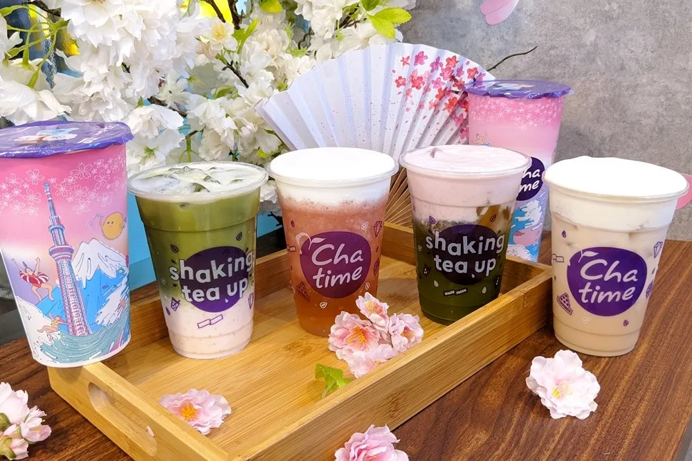 【有片】日出茶太打造櫻花快閃店舖！草莓結合抹茶推出全新 4 款漸層飲品