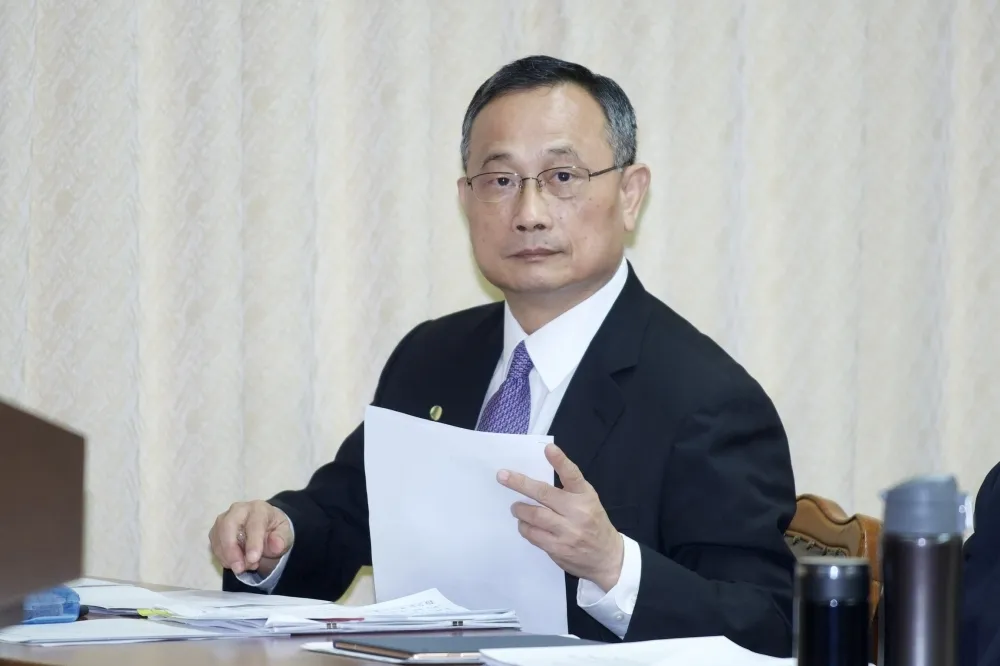 【內幕】警政署長醜聞上身　因3位秘書晉陞案遭控涉嫌「偽造文書」