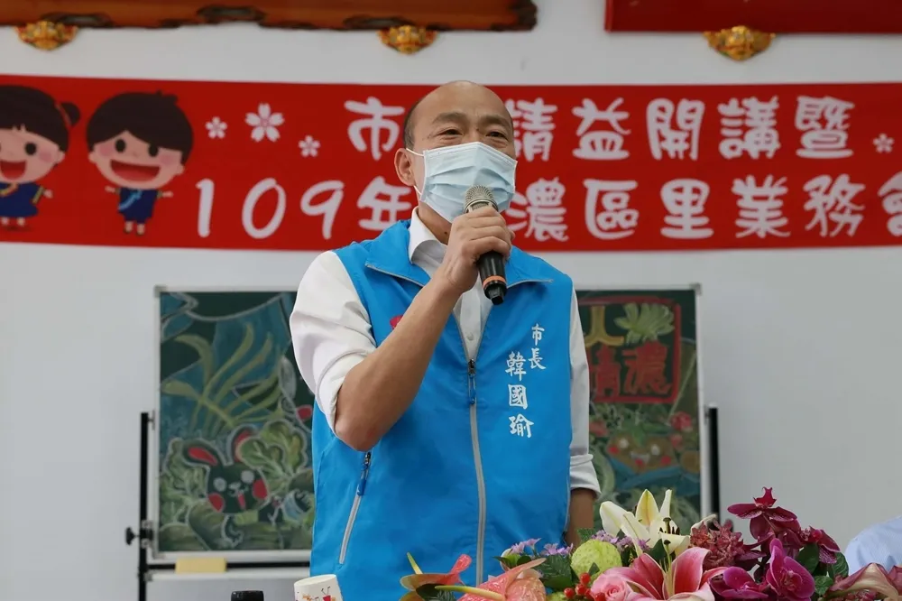 鋒芒蓋住！韓國瑜的「蓋牌 2.0 策略」：不賣弄情感對立