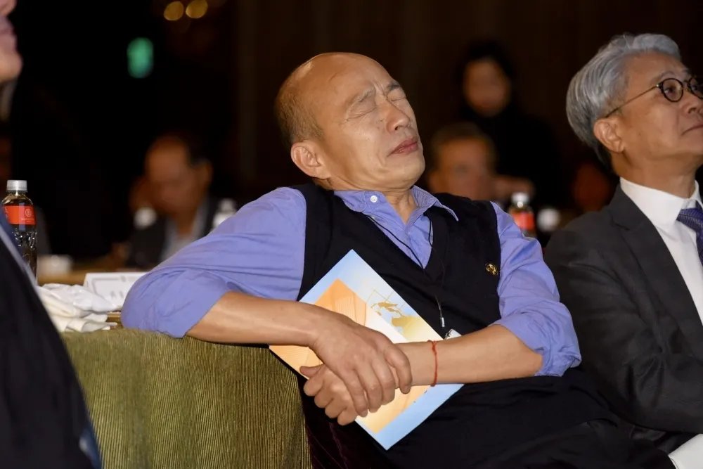 【罷韓劍與盾】議員摩拳活剝韓國瑜！　市長終極保位戰「議場」開打