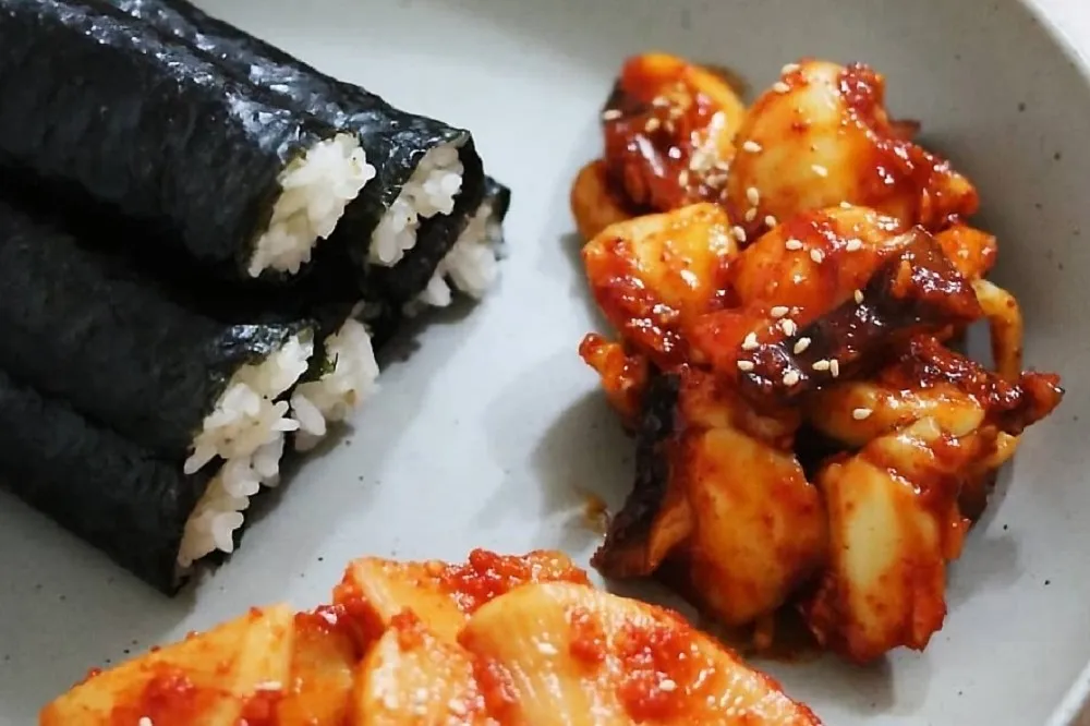 韓國的海苔飯卷到底是怎麼來的？與日本的壽司卷又有什麼不同？