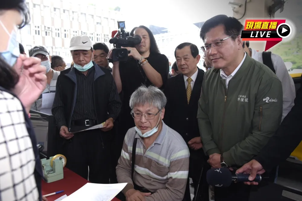 【直播】小黃每月補貼2千油錢開放申請　林佳龍赴中油訪視