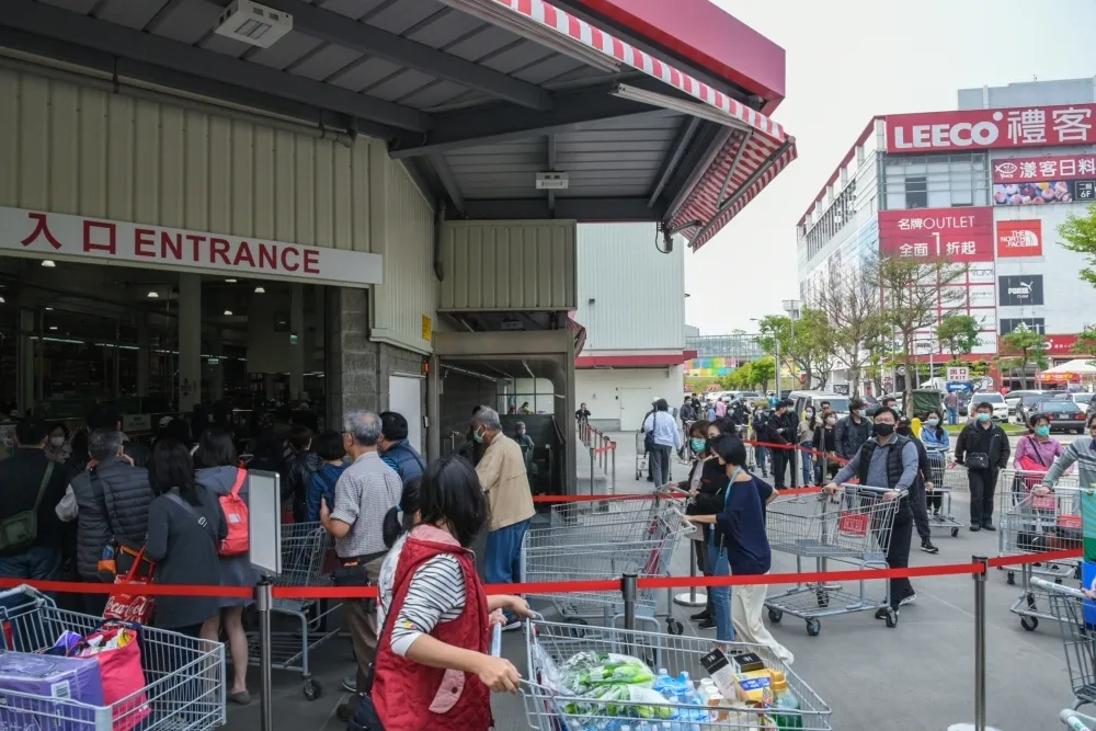 【留一串給我】6大賣場衛生紙限購令一次看！　未來2周將24小時產好產滿