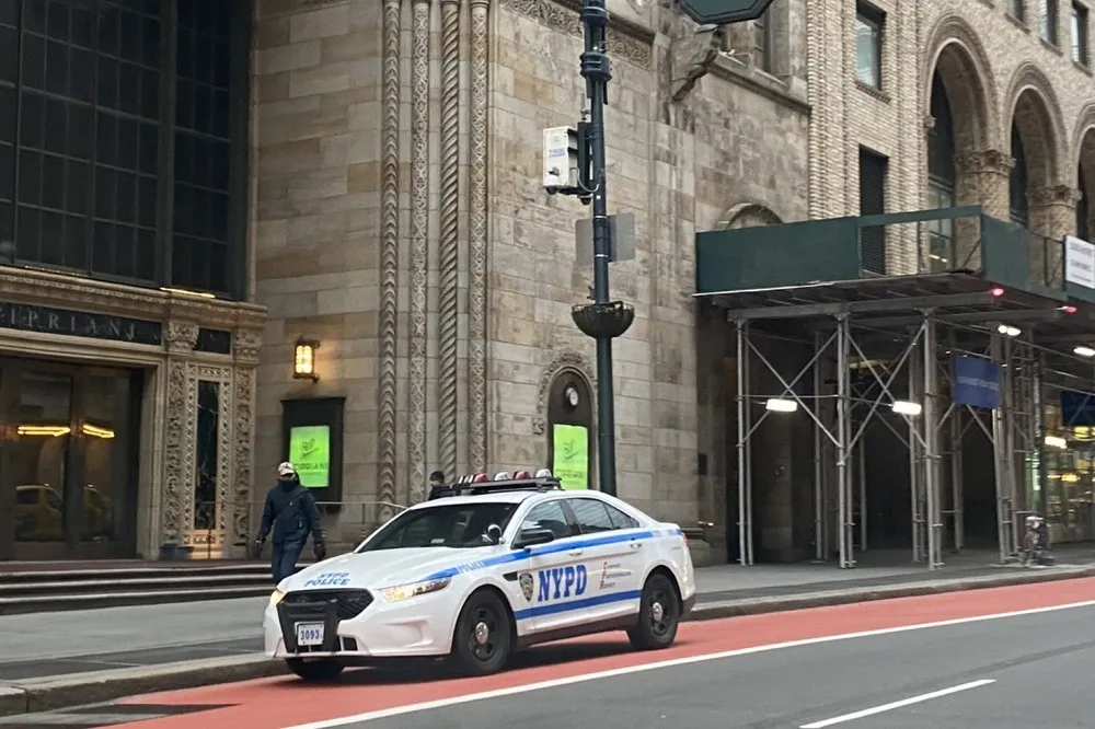 【曼哈頓現場】：紐約市警察175名確診　7%請病假