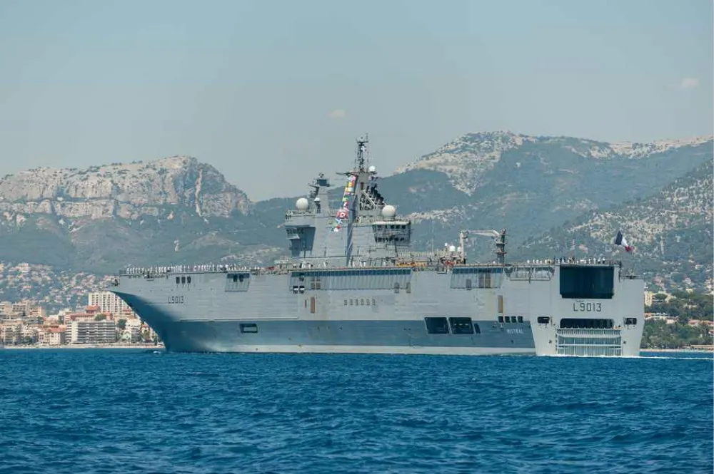 五角大廈禁美軍海外旅行60天　法國再派兩艘突擊艦支援海外屬地