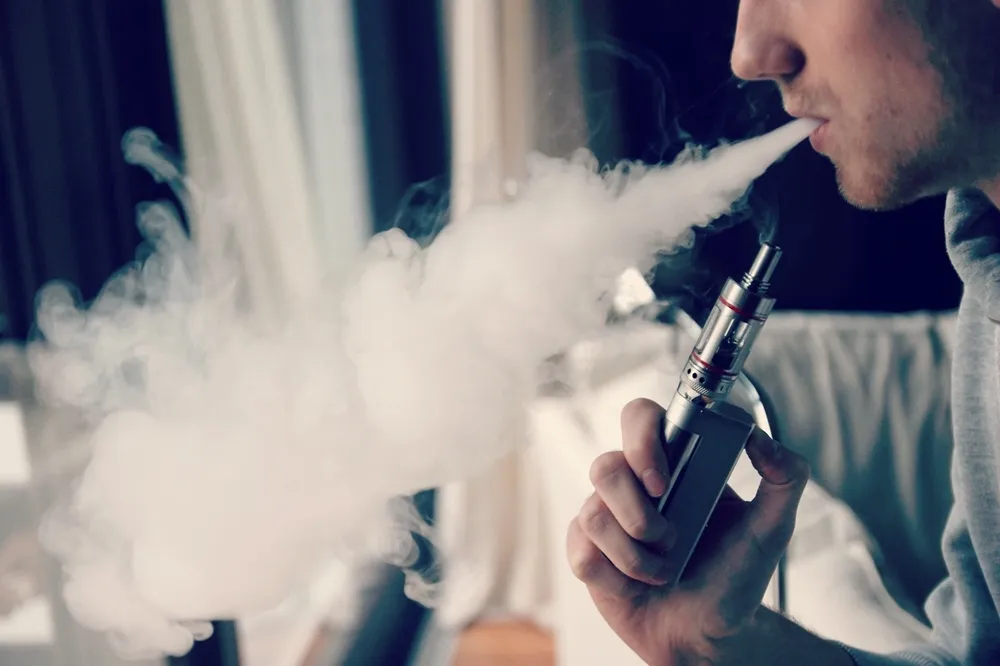 改抽電子菸真的會比較健康嗎？來聽聽台大化工博士怎麼說