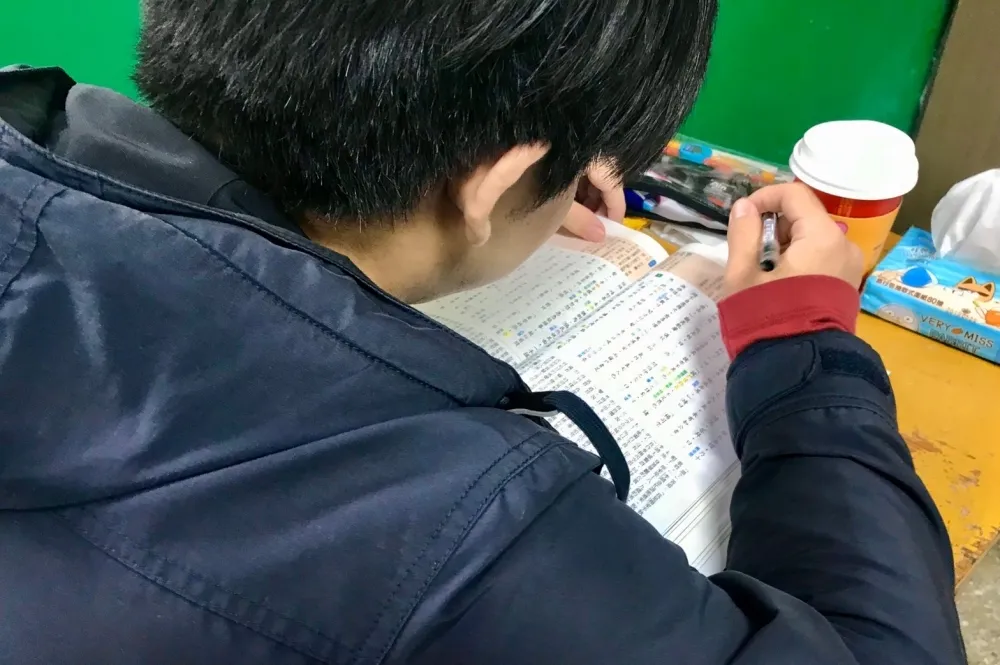 北部停課高中30日恢復上課　首名確診高中生已完全康復