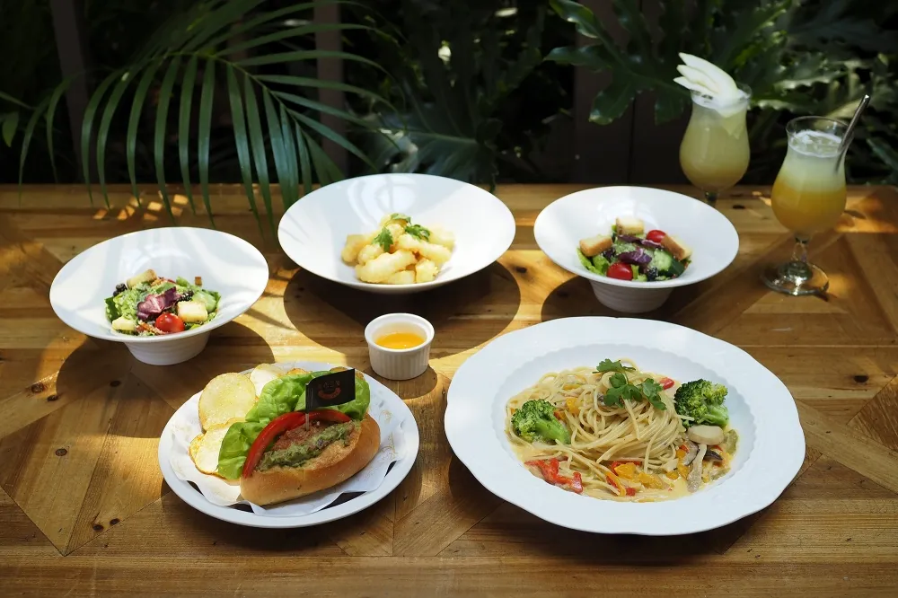 【有片】五辛素、蛋奶素 OK ！金色三麥推出全新蔬食獨享套餐　李奧納多最愛的未來漢堡也吃得到