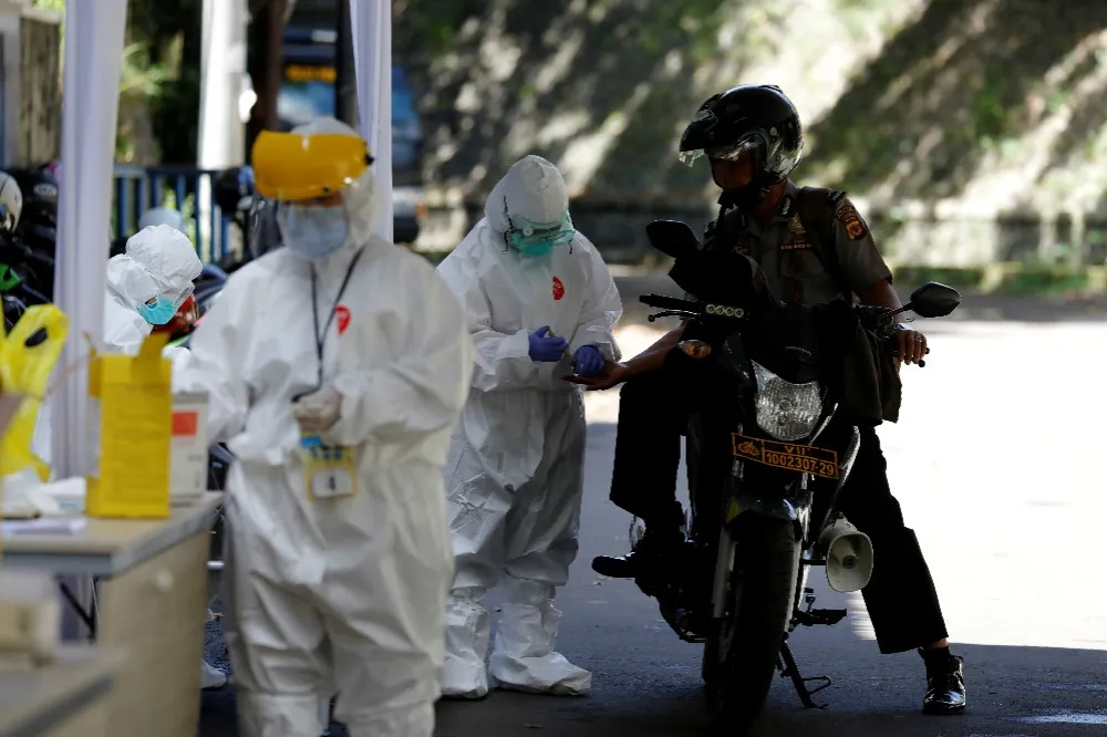 【武漢肺炎】印尼全面禁止外籍訪客入境　新加坡移工陷感染憂慮