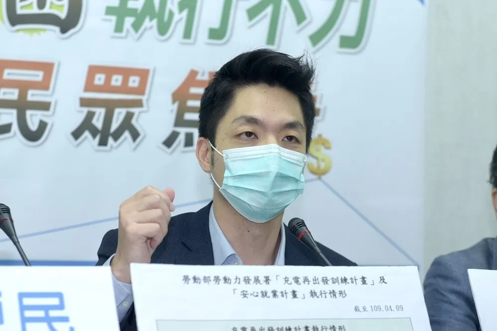 【9千人無薪假】不到1成申請紓困　蔣萬安轟中央執行效率低落