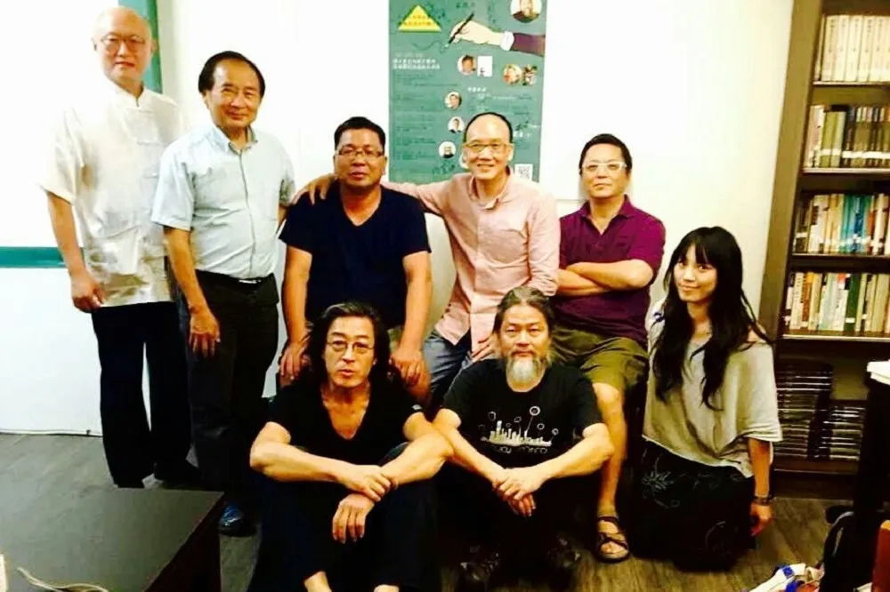 多少人沉浸在簡體字的世界拒絕面對真相