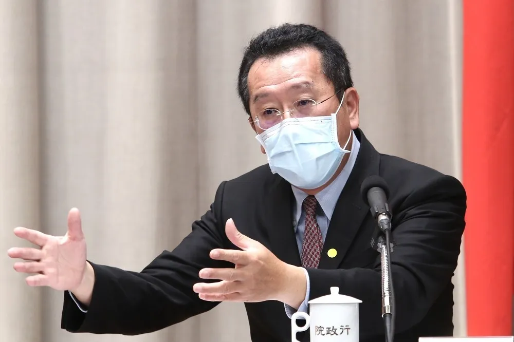 【全力防疫】進入銀行擬強制戴口罩　最快本周拍板定案