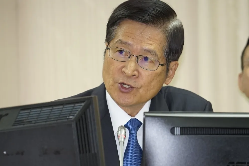 國防部長：6月前「暫停教召、勤召」　軍事訓練役員額減半
