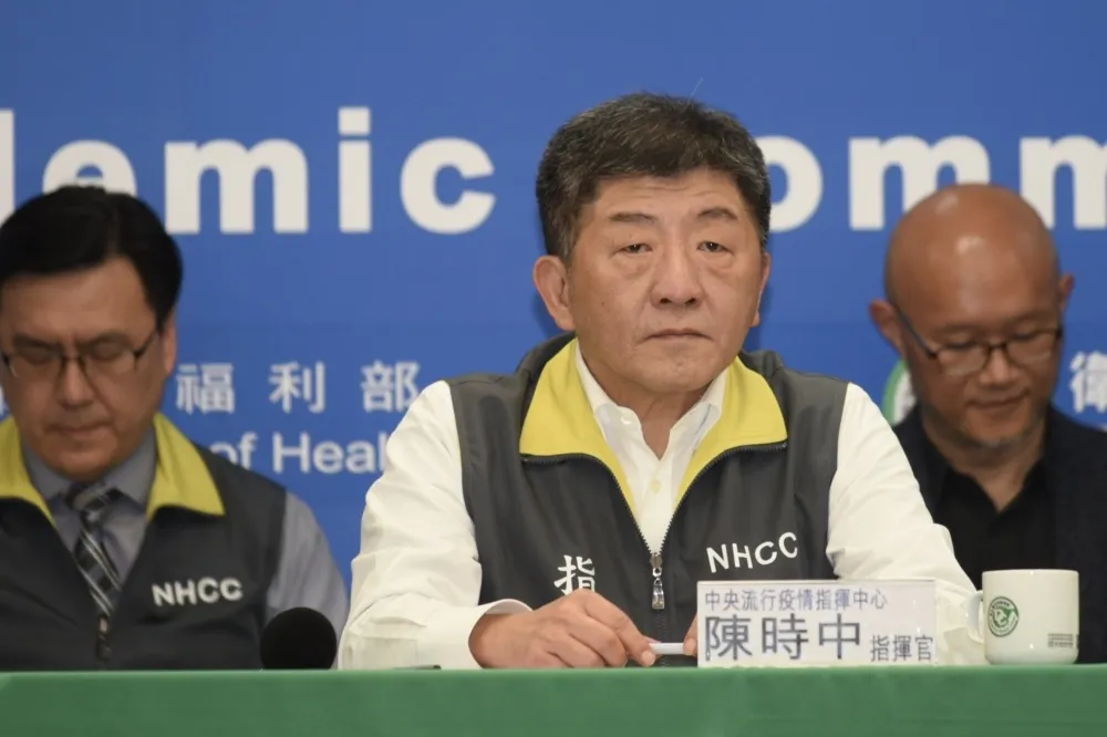 再添2確診！均美國境外移入　華航CI011又多1例共12人染疫