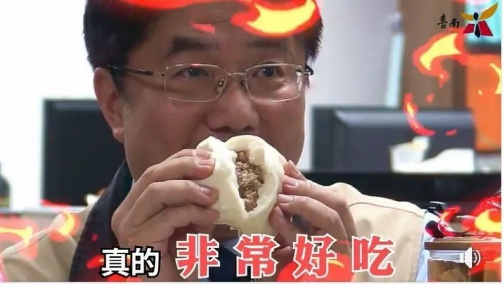 黃偉哲賣包子果醬　為台南農特產嘴饞上鏡