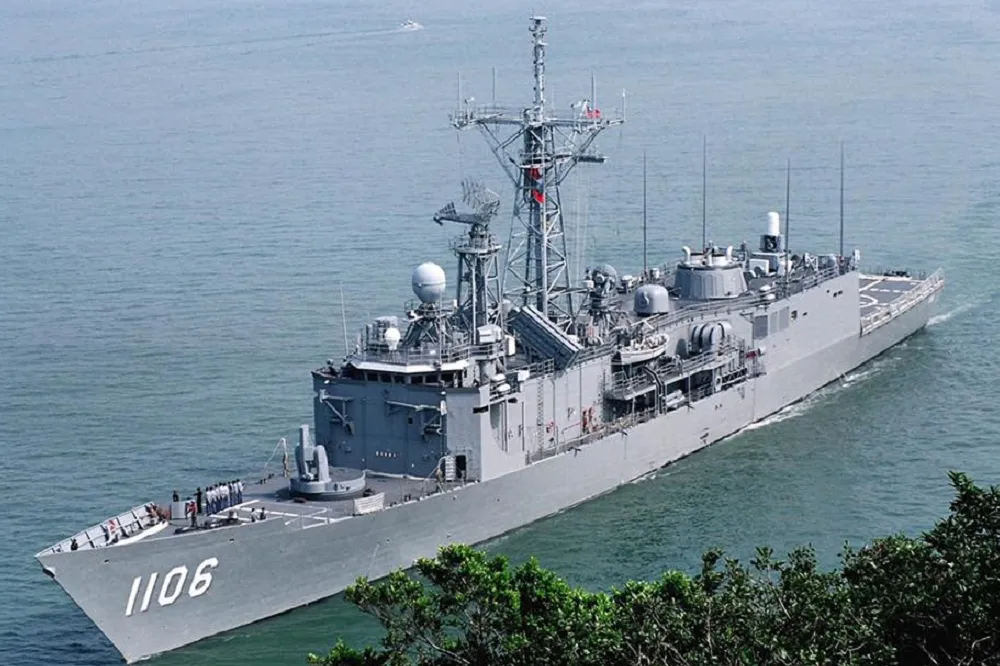 揭露磐石艦返程有19天機密航程　王定宇籲：勿獵巫海軍官兵