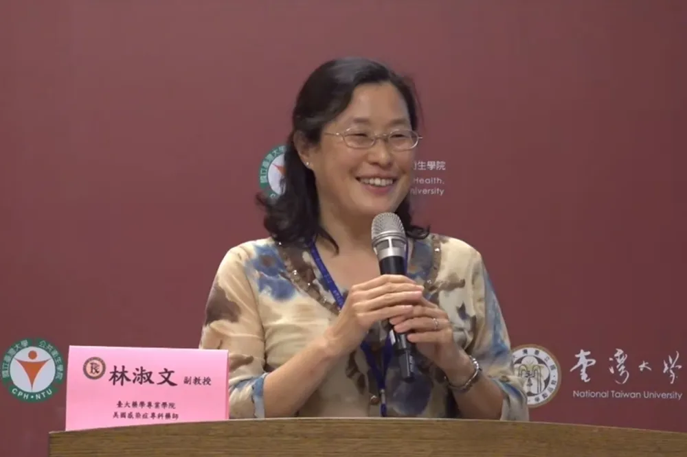 【新冠肺炎】台大藥學教授：氫氧奎寧搭配阿奇黴素可完全消滅病毒　但若引發副作用恐致死