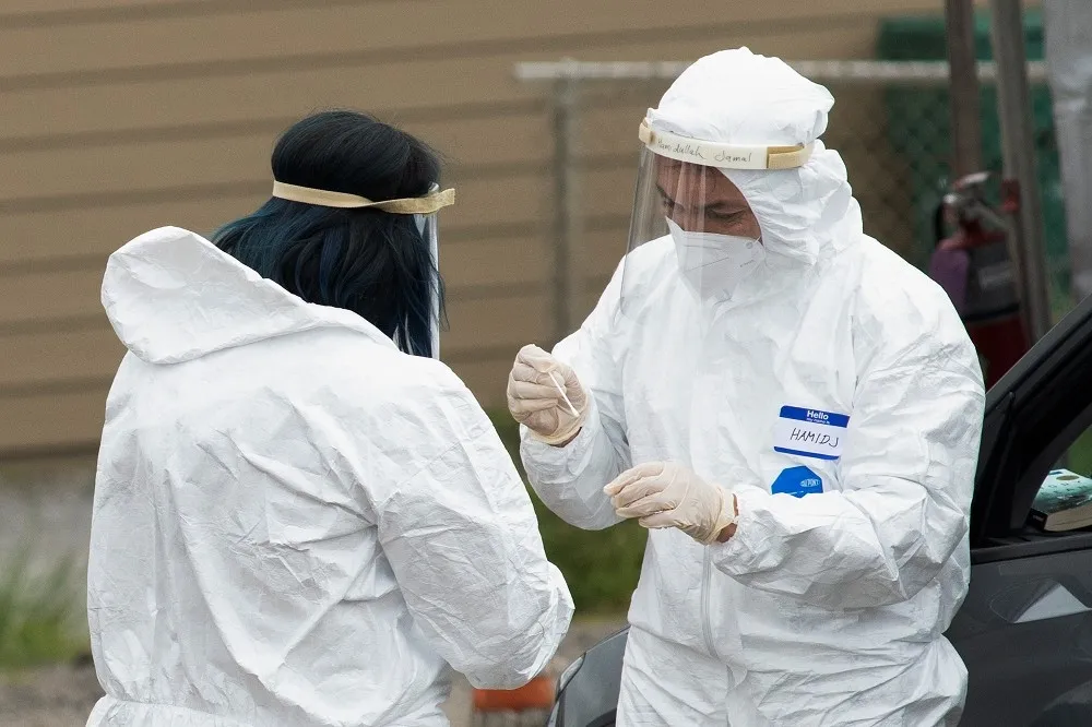 【新冠肺炎】紐約州單日新增631人死亡　全球累計247萬2259確診、17萬42死