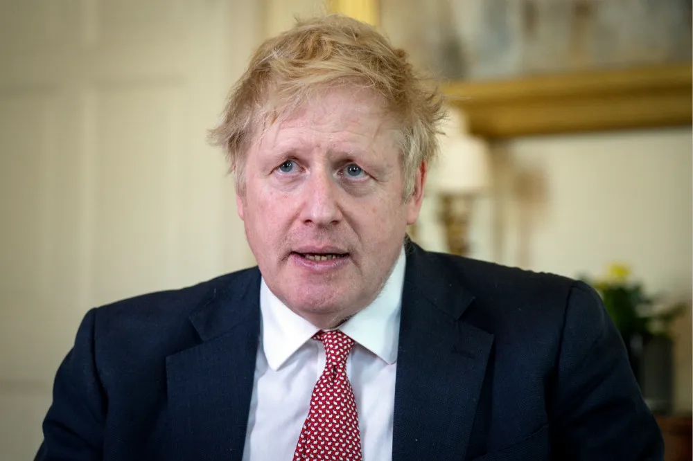 【染疫康復】從加護病房回到唐寧街　英首相強森27日重返工作崗位