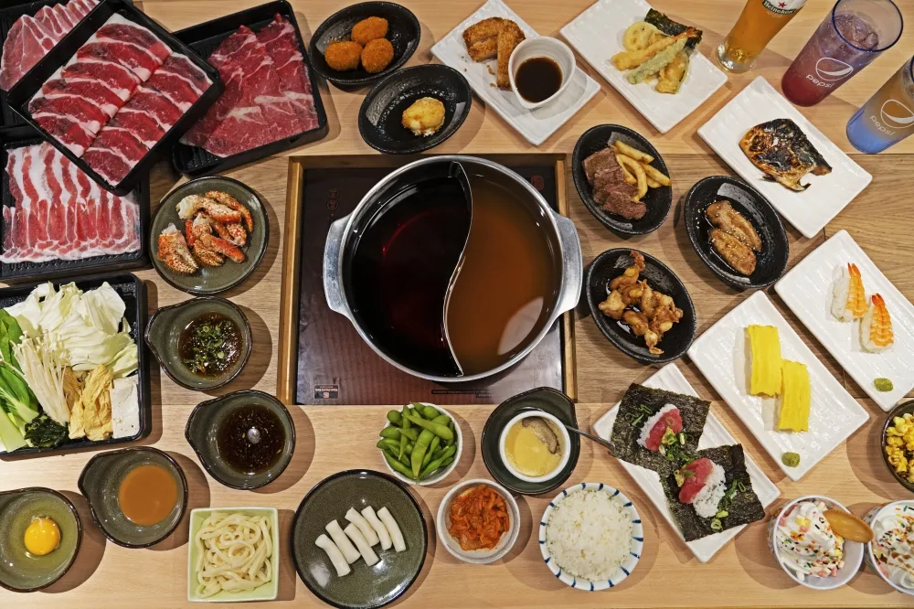 【日本涮涮鍋吃到飽 4】隱藏在社區裡的「和食さと」　除了火鍋還有和風牛排等 45 道日式料理任你點