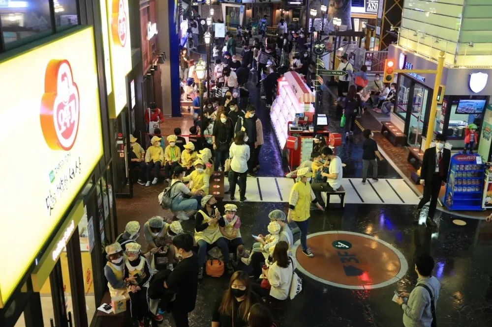 【新冠肺炎】南韓再爆群聚感染　1確診病例去5家夜店、逾2千人需檢疫