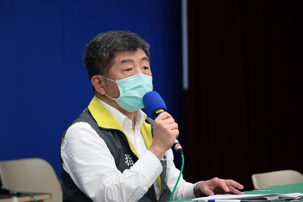 室內聚餐放寬至250人　陳時中：1桌上限8人並採實名制