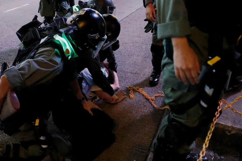 港女控遭港警性侵反被通緝　《文匯報》稱當事人「心虛逃往台灣」
