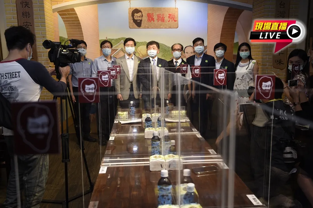 【直播】防疫新生活　陳時中走訪商家親示範
