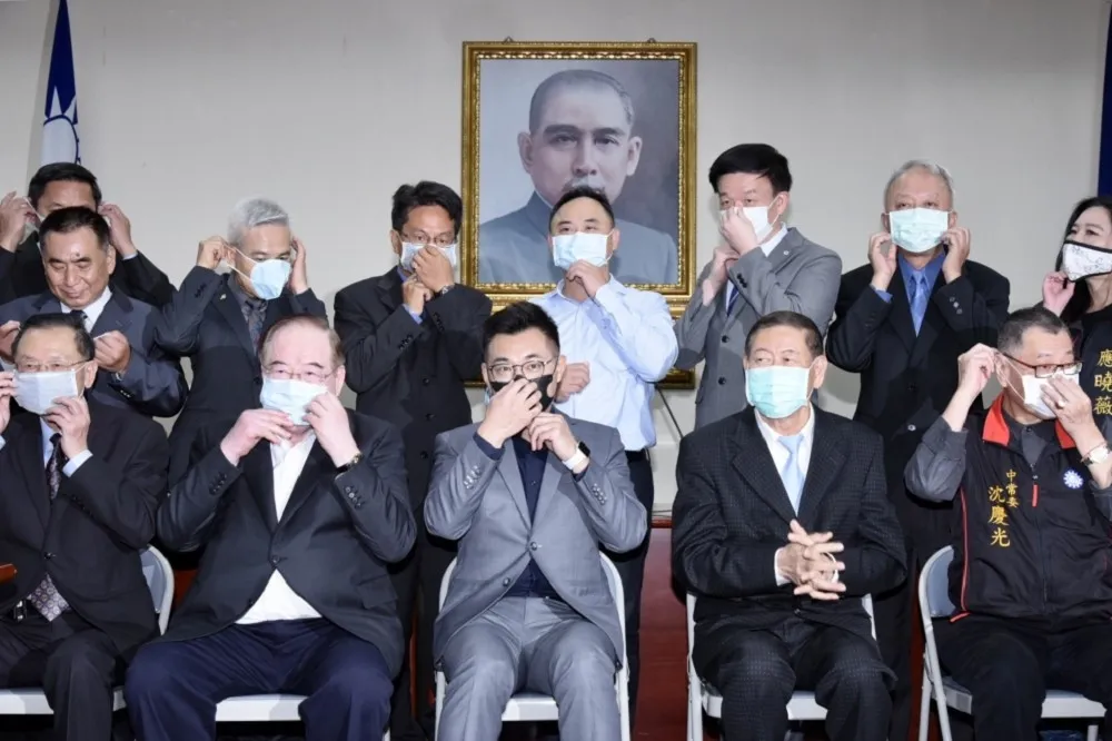 國民黨中央的軟弱　才是李來希與韓粉情緒勒索的土壤