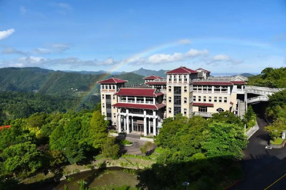 華梵大學發全額獎學金「等同免學費」　學生4年可省約43萬
