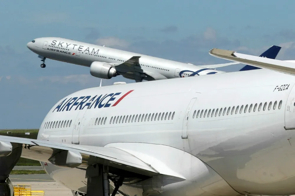 高污染且營運成本太貴　法航提前除役A380巨無霸機隊