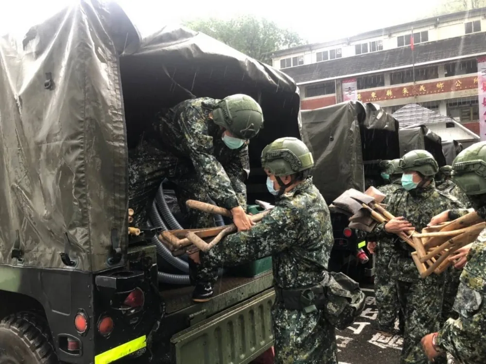 【快訊】屏東縣22日宣布　霧台鄉下午停止上班上課