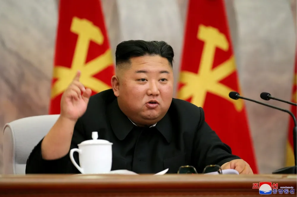 神隱三周再現身　金正恩大談強化北韓「核武震懾能力」
