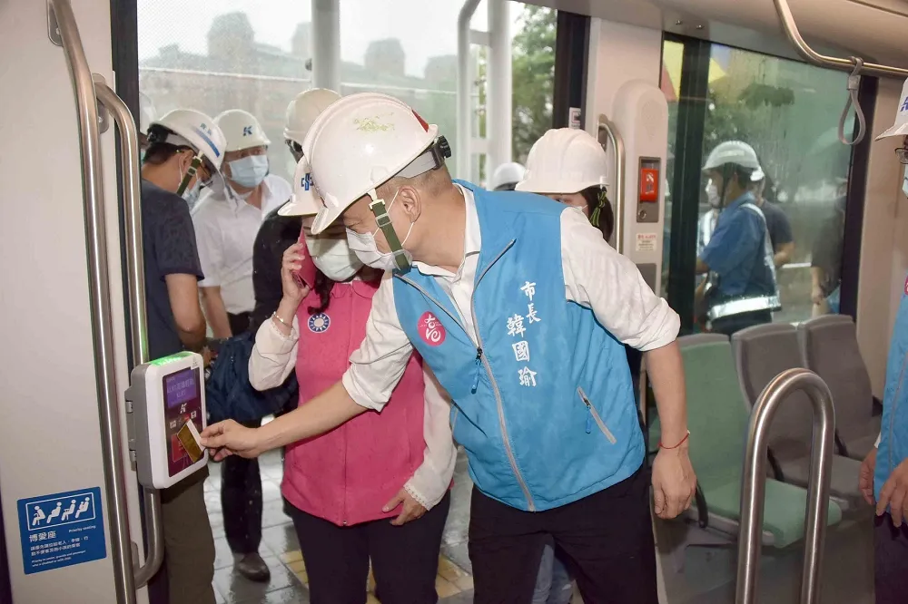 【直播】韓國瑜視察輕軌大南環路段　預計年底完工通車