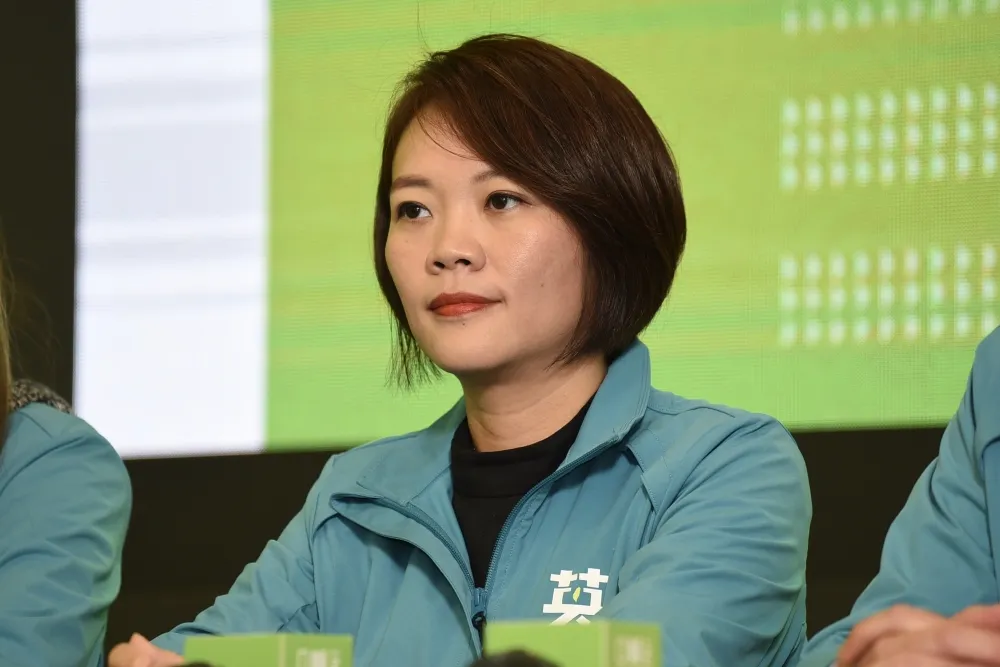 【舒琪大戰休兵】簡舒培祝白頭偕老　不忘酸柯「再沒得睡肯定半條命」