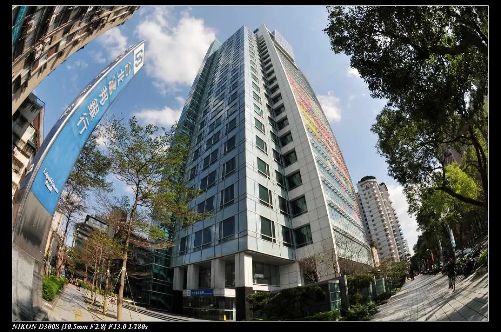 台北富邦銀行「e家人分行」揚名國際 獲頒《亞洲銀行家》最佳創新分行獎