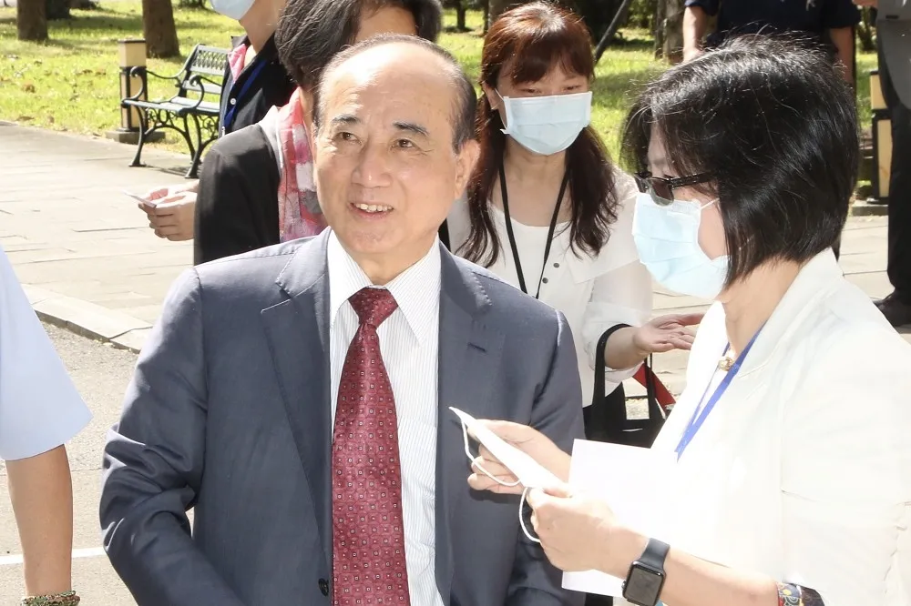 罷韓投票日不回高雄　王金平自爆：辜寬敏勸我組新政黨　