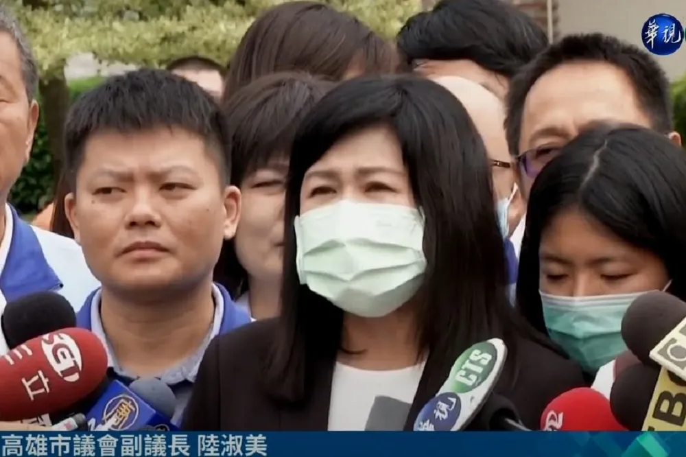 副議長率藍議員赴許崑源靈堂弔唁　譴責民進黨「撕裂民心造成社會動盪」