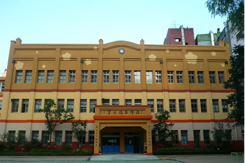 【漢小用地爆糾紛】僑社向外交部求援無效　怒嗆找中國幫忙