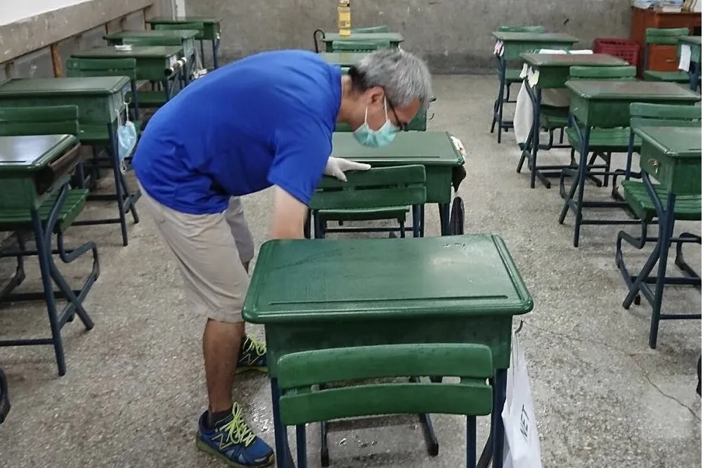 15名中學生群聚疫情為「一般感冒病毒」　高市教育局：15日照常上課