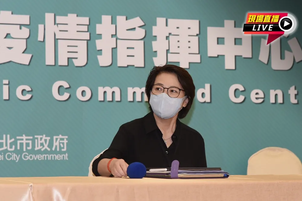 【直播】「校園解封政策」　黃珊珊說明